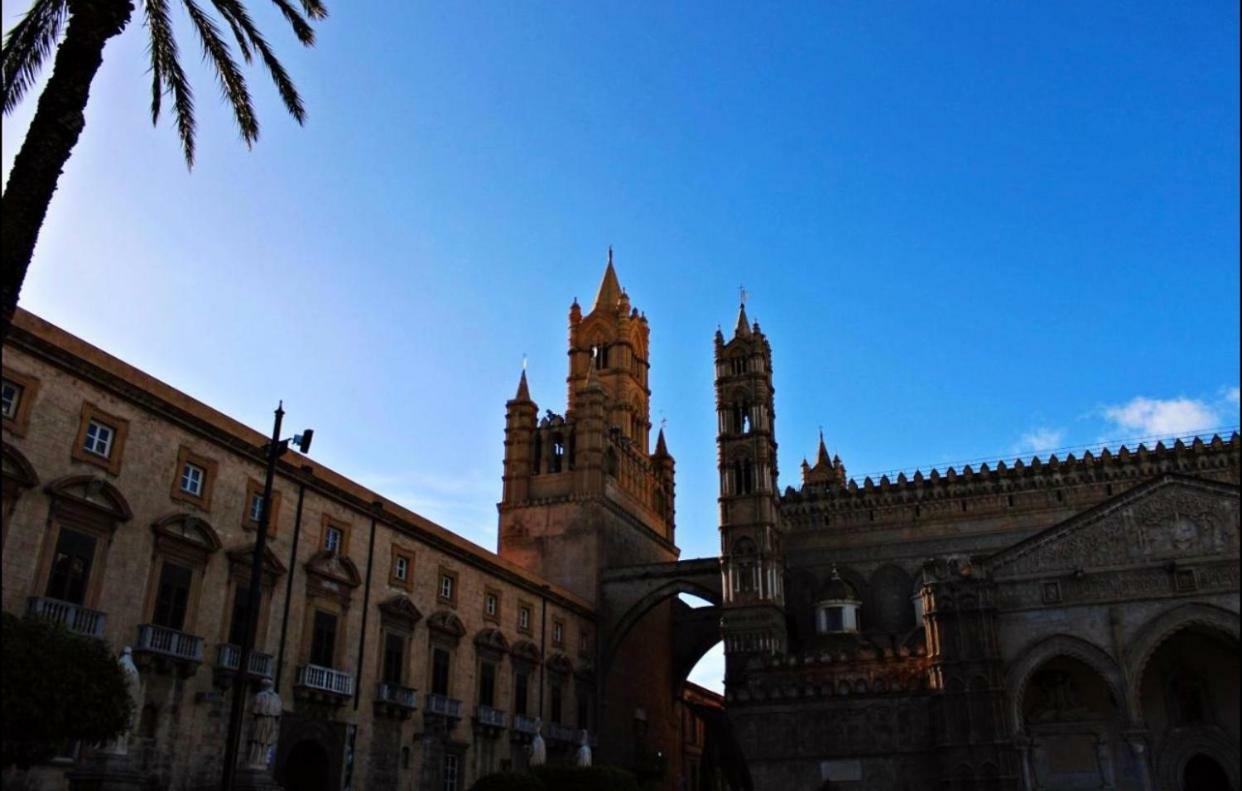 Dietro La Cattedrale Palermo Exterior foto